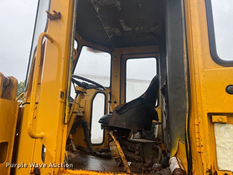 image for item JM9138 1985 Kobelco LK300A  wheel loader