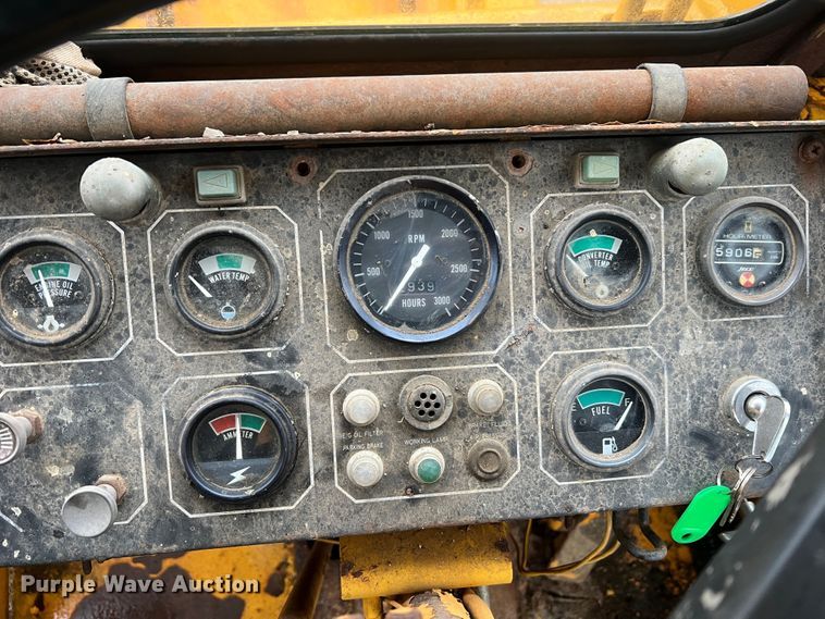 image for item JM9138 1985 Kobelco LK300A  wheel loader