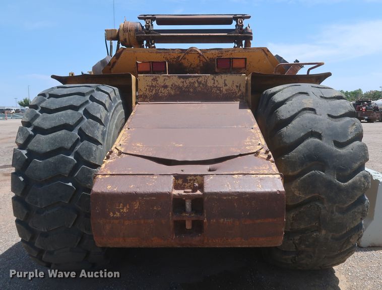 image for item JR9401 1996 Caterpillar 615C Series II  elevating scraper