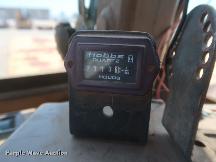 image for item JR9401 1996 Caterpillar 615C Series II  elevating scraper