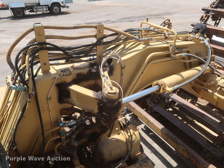 image for item JR9401 1996 Caterpillar 615C Series II  elevating scraper