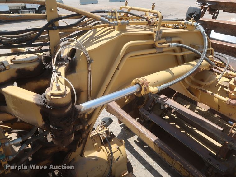 image for item JR9401 1996 Caterpillar 615C Series II  elevating scraper