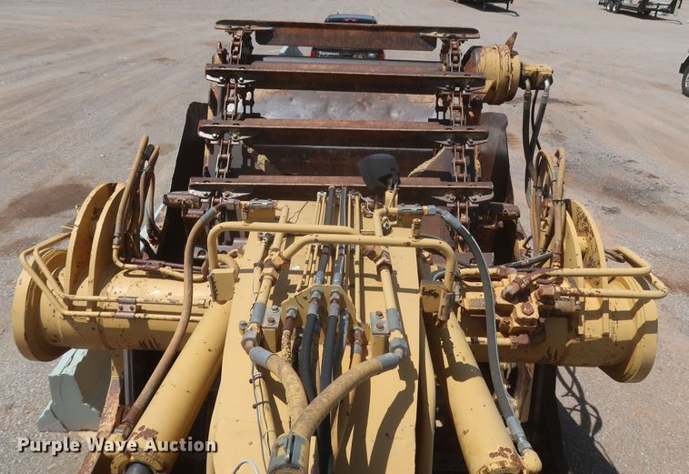 image for item JR9401 1996 Caterpillar 615C Series II  elevating scraper