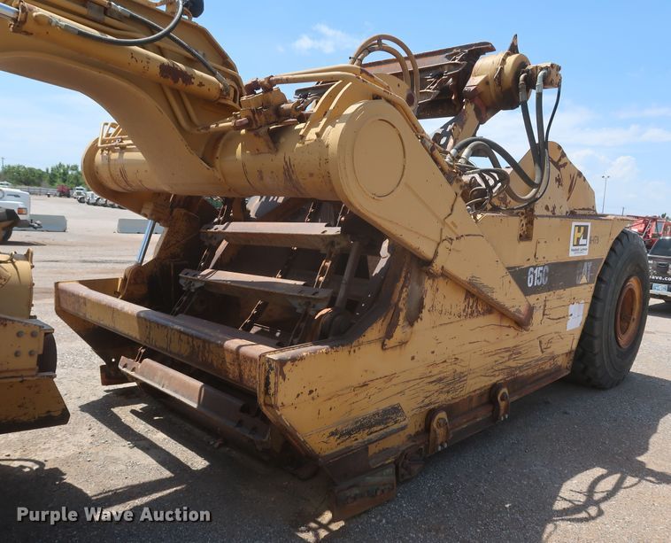 image for item JR9401 1996 Caterpillar 615C Series II  elevating scraper