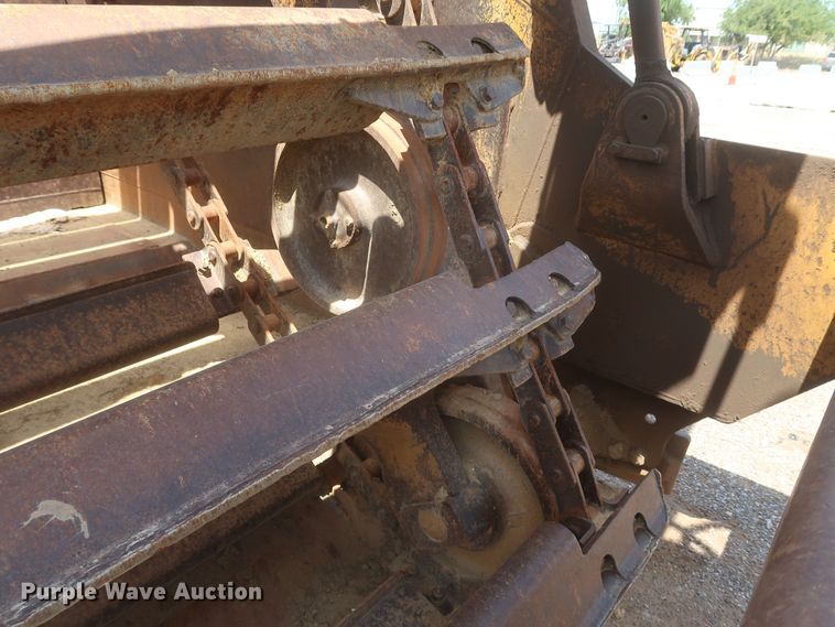 image for item JR9401 1996 Caterpillar 615C Series II  elevating scraper