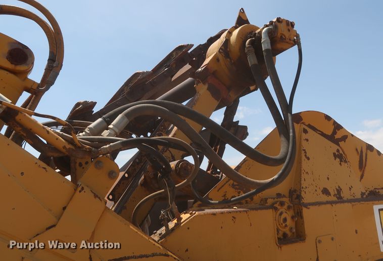 image for item JR9401 1996 Caterpillar 615C Series II  elevating scraper