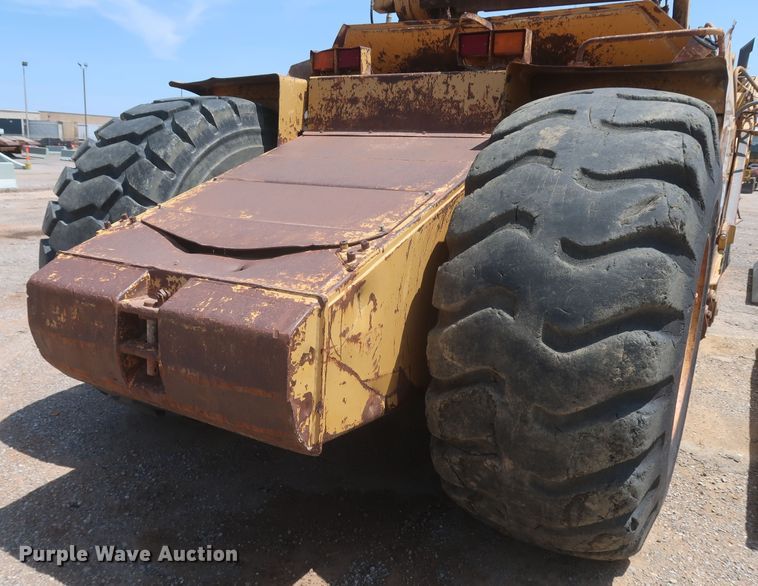 image for item JR9401 1996 Caterpillar 615C Series II  elevating scraper