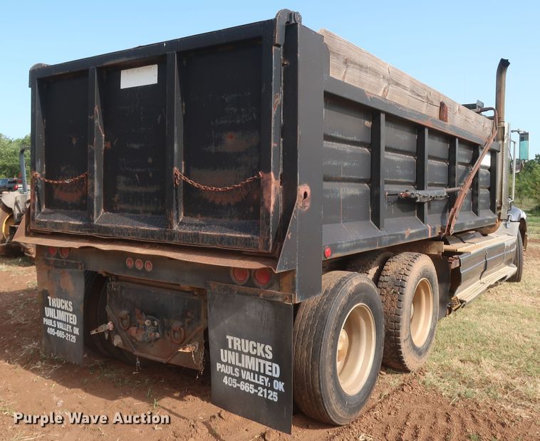 image for item JR9430 1999 International 9200  dump truck