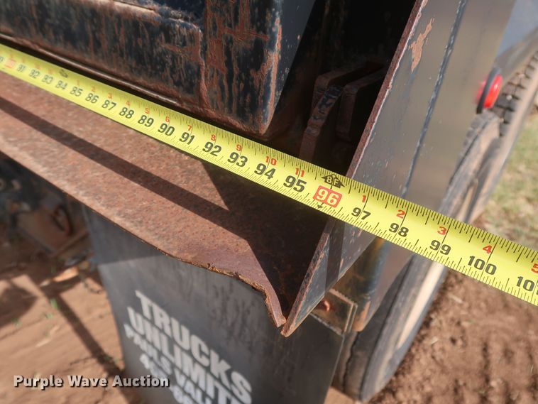 image for item JR9430 1999 International 9200  dump truck