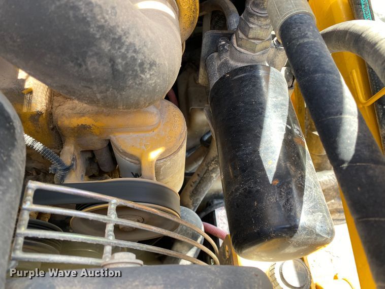 image for item JW9455 2006 John Deere 320  skid steer loader