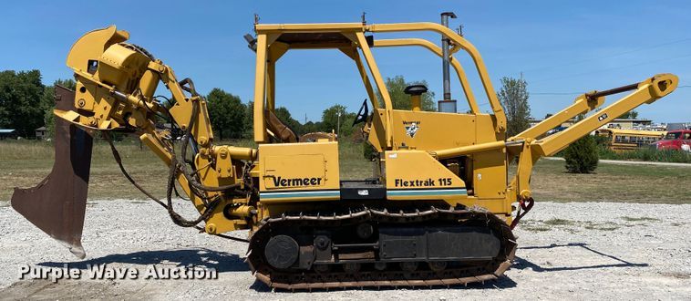 image for item JW9468 1993 Vermeer Flextrak 115  cable plow