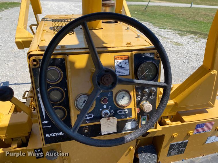 image for item JW9468 1993 Vermeer Flextrak 115  cable plow