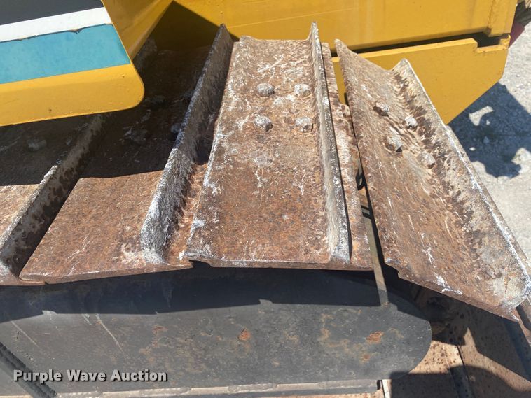 image for item JW9468 1993 Vermeer Flextrak 115  cable plow