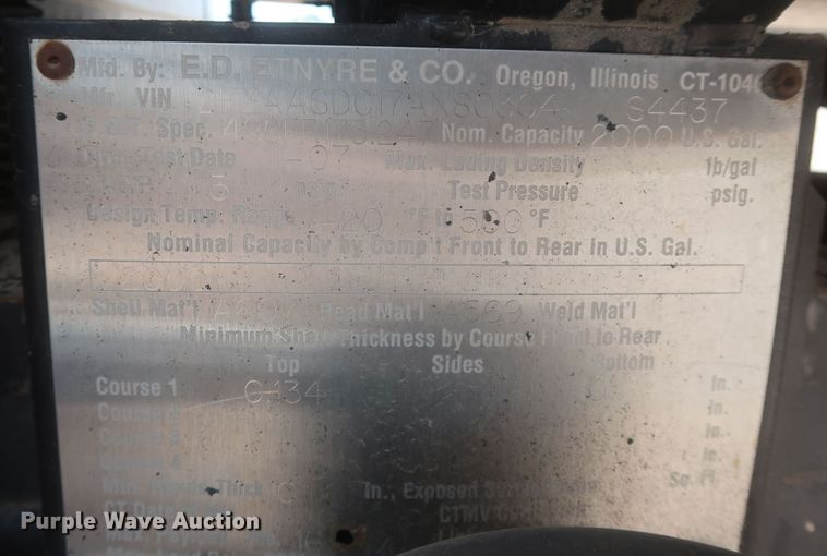 image for item JX9219 2007 Sterling L7500  oil distributor truck