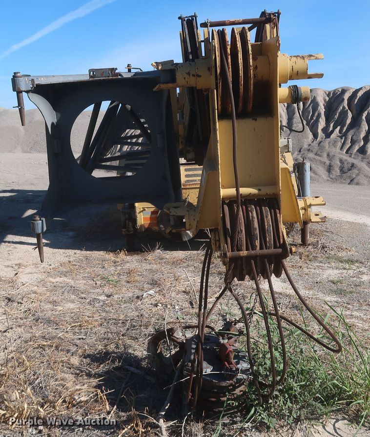 image for item JX9229 1982 Grove RT630  crane