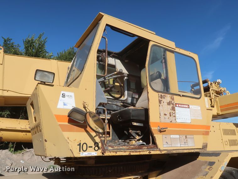 image for item JX9229 1982 Grove RT630  crane