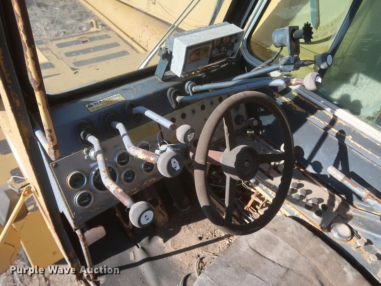 image for item JX9229 1982 Grove RT630  crane