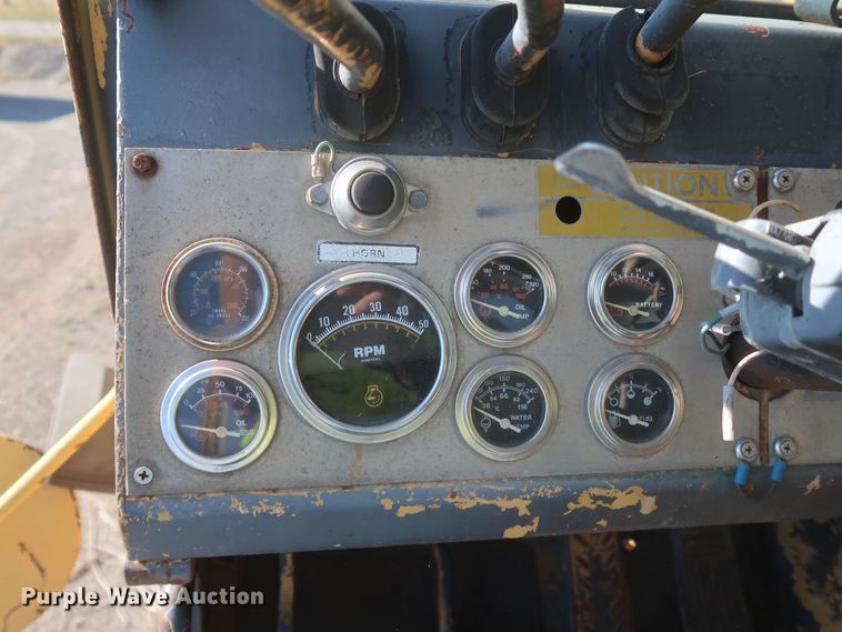 image for item JX9229 1982 Grove RT630  crane