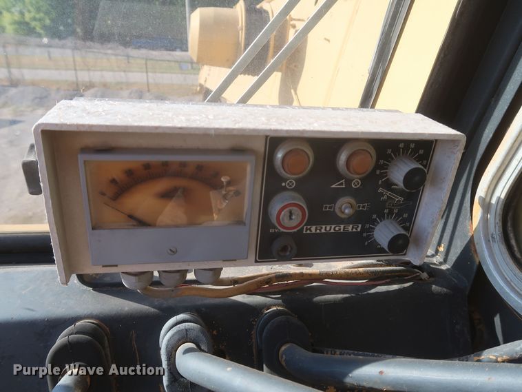 image for item JX9229 1982 Grove RT630  crane