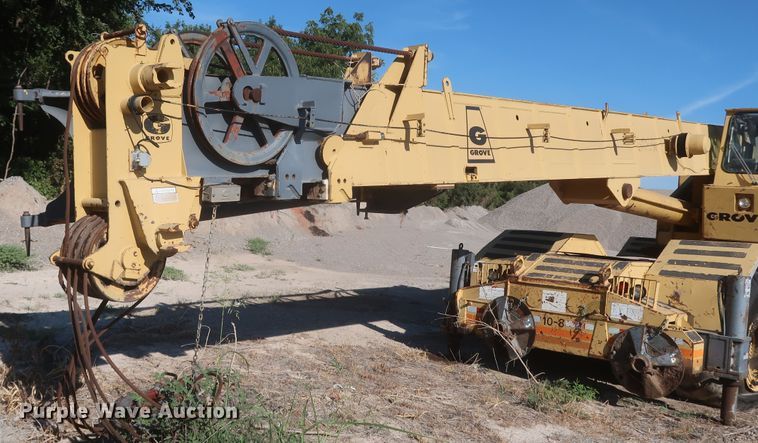 image for item JX9229 1982 Grove RT630  crane