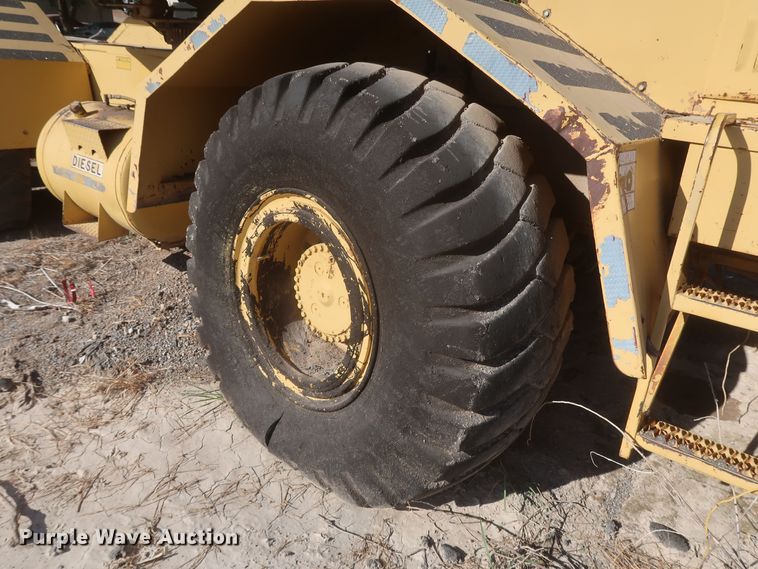 image for item JX9229 1982 Grove RT630  crane