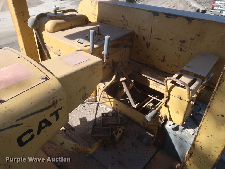 image for item JX9230 1984 Caterpillar D8K  crawler tractor