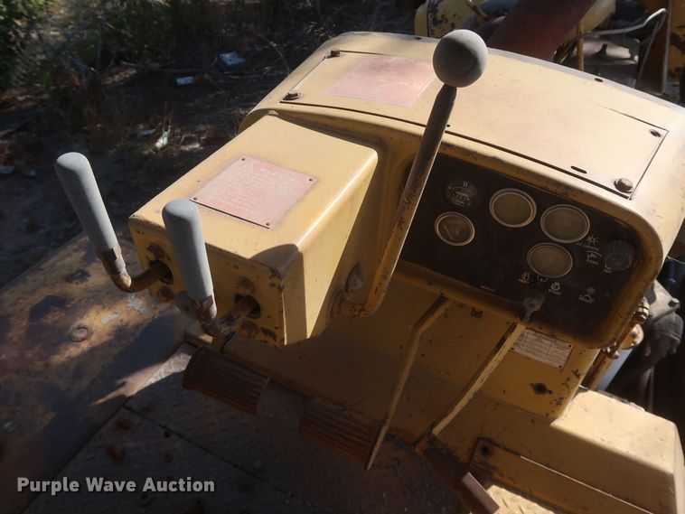 image for item JX9230 1984 Caterpillar D8K  crawler tractor