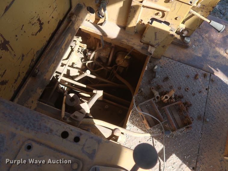 image for item JX9230 1984 Caterpillar D8K  crawler tractor