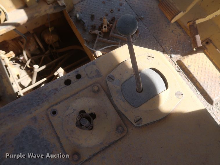 image for item JX9230 1984 Caterpillar D8K  crawler tractor