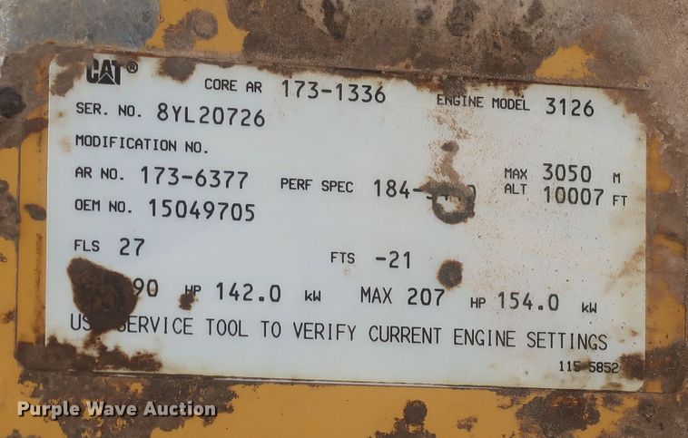 image for item JX9231 2000 GMC C7500  oil distributor truck