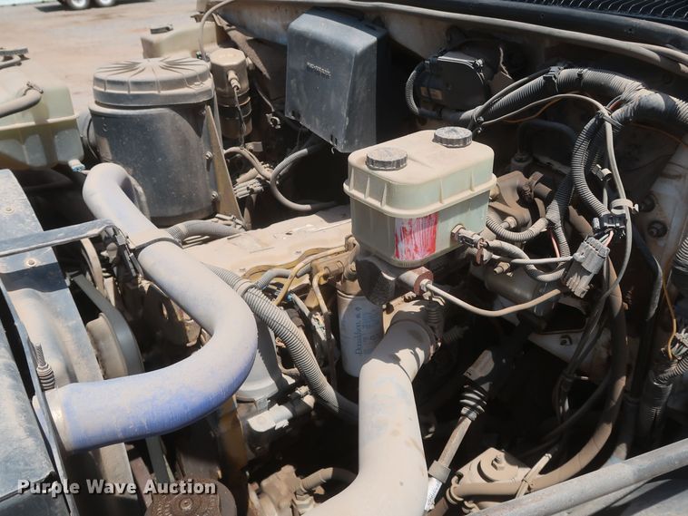 image for item JX9232 1998 Chevrolet C7500  fuel / lube truck