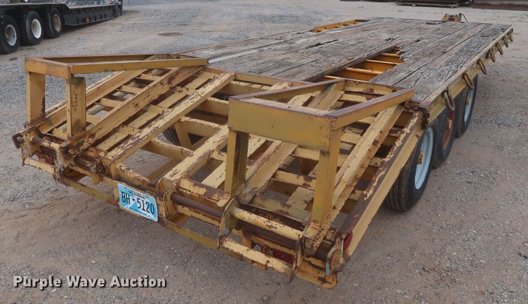 image for item JX9239 2002 Belshe  equipment trailer