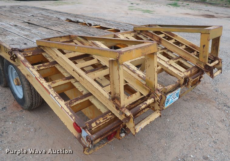 image for item JX9239 2002 Belshe  equipment trailer