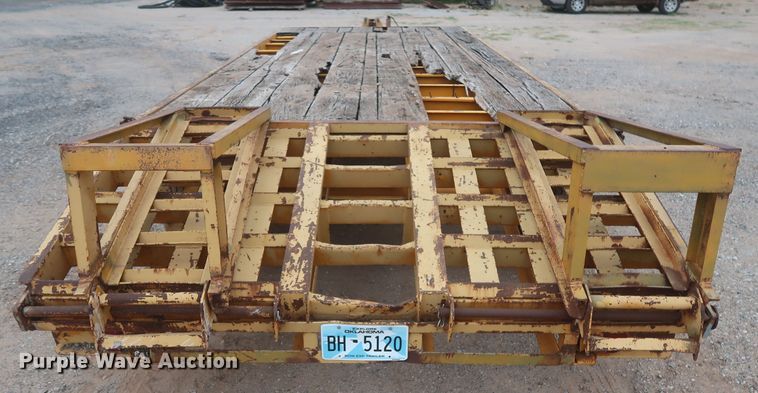 image for item JX9239 2002 Belshe  equipment trailer