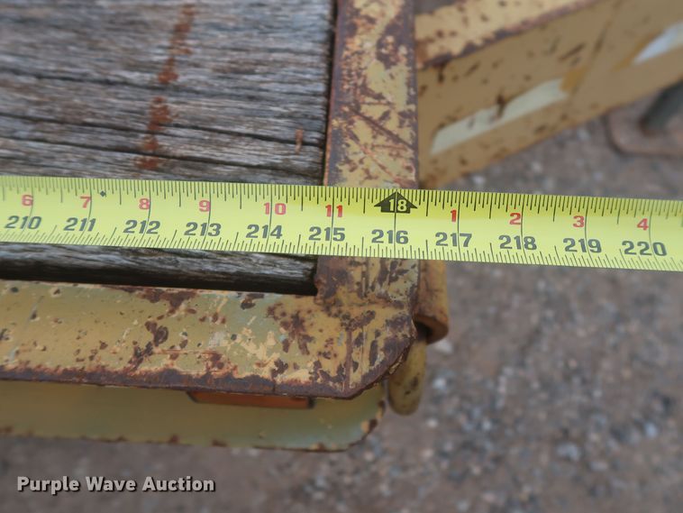 image for item JX9239 2002 Belshe  equipment trailer