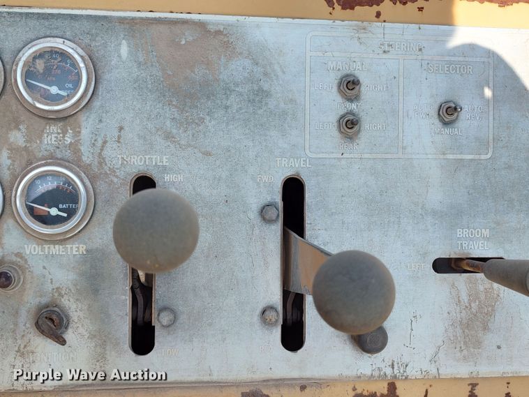 image for item JX9241 Caterpillar TC-250  texture curing machine