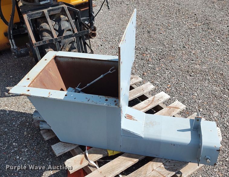 image for item JX9242 Curb Dog CD3300  curb machine