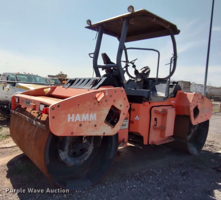 image for item JX9243 2002 Hamm HD130  double drum vibratory roller