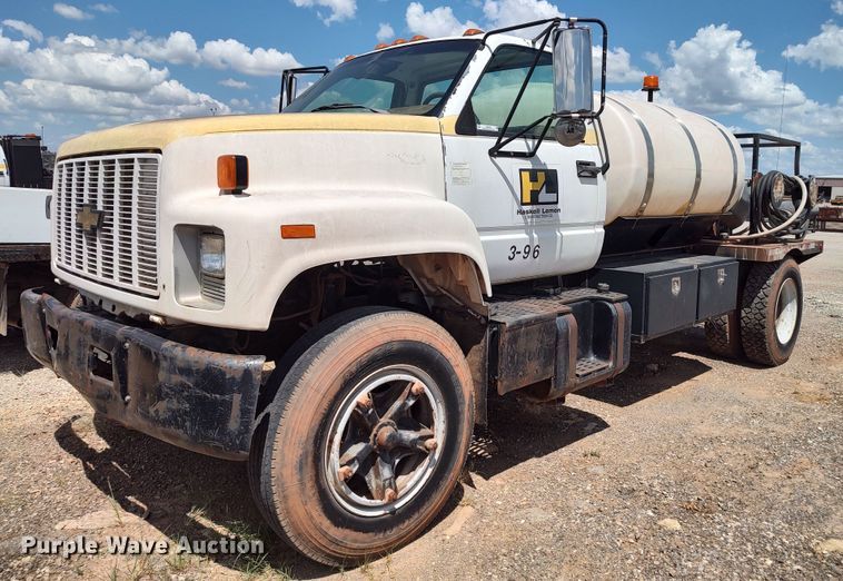 image for item JX9245 1993 Chevrolet Kodiak C5500  tank truck