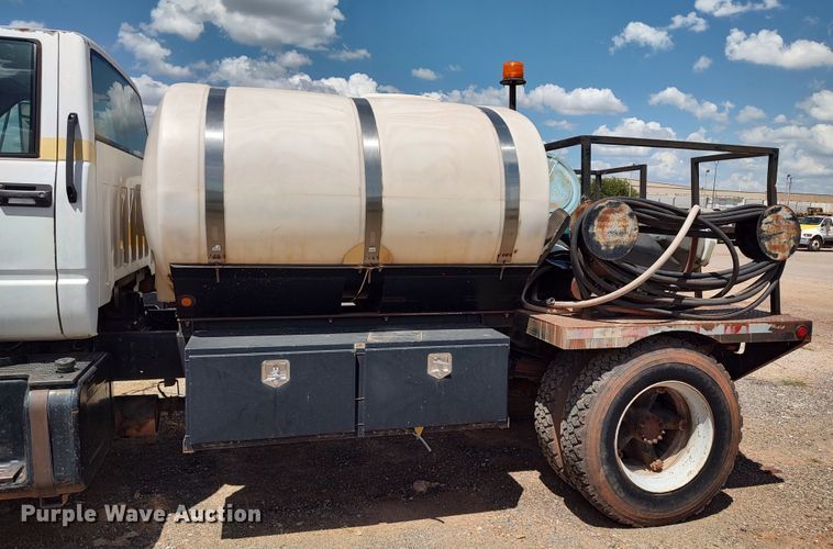 image for item JX9245 1993 Chevrolet Kodiak C5500  tank truck