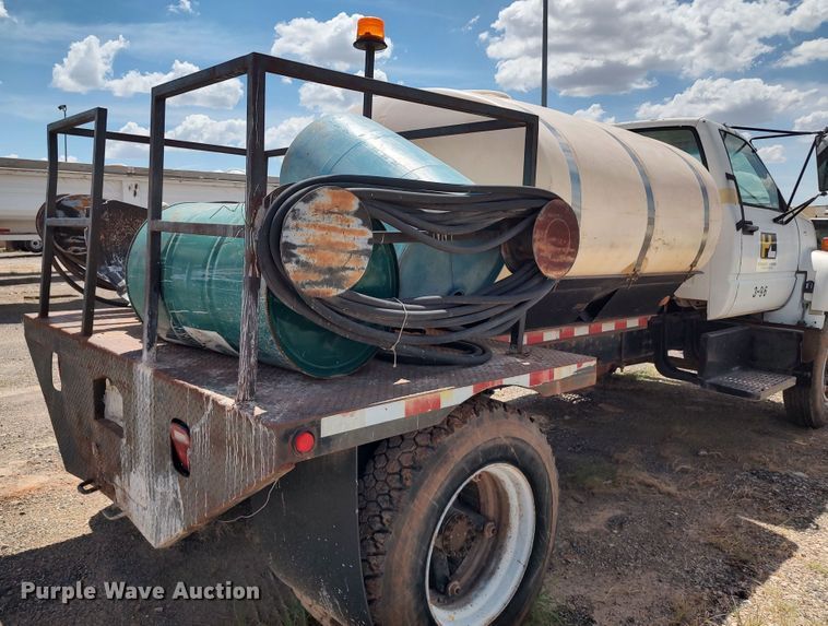 image for item JX9245 1993 Chevrolet Kodiak C5500  tank truck
