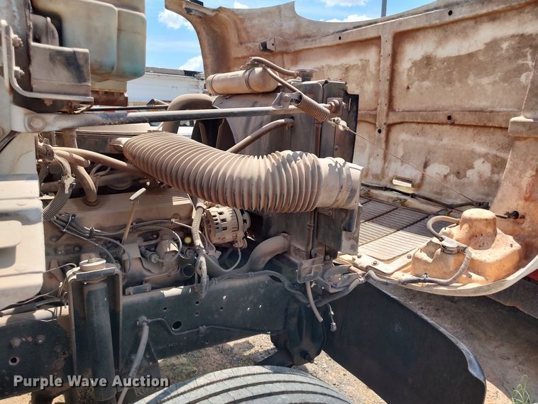 image for item JX9245 1993 Chevrolet Kodiak C5500  tank truck