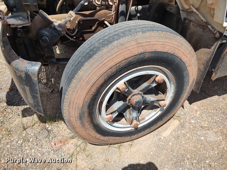 image for item JX9245 1993 Chevrolet Kodiak C5500  tank truck