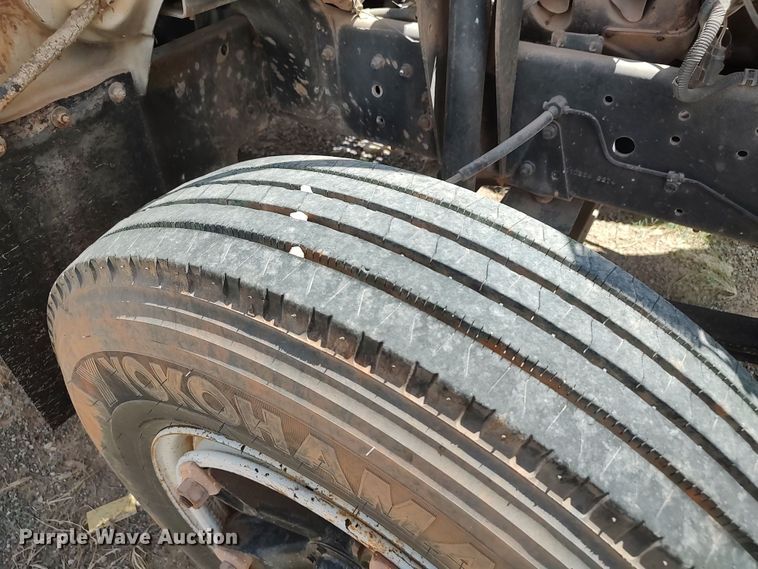 image for item JX9245 1993 Chevrolet Kodiak C5500  tank truck