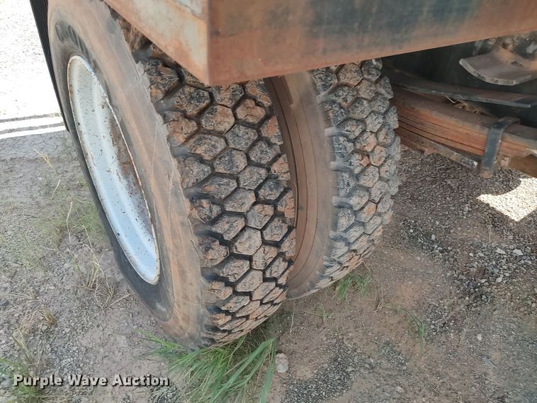 image for item JX9245 1993 Chevrolet Kodiak C5500  tank truck