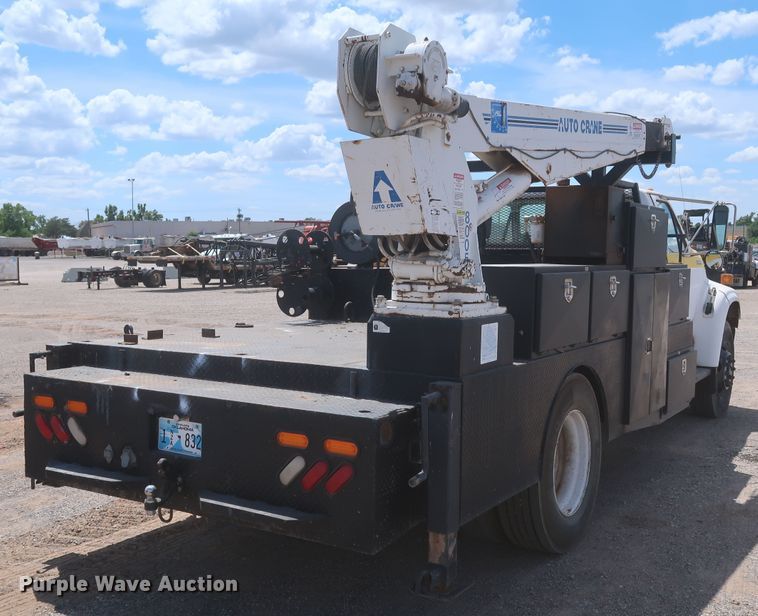 image for item JX9252 1998 Ford F700  utility / service truck