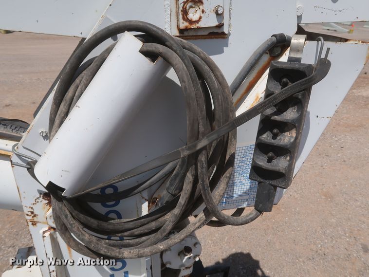 image for item JX9252 1998 Ford F700  utility / service truck