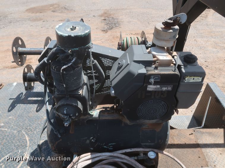 image for item JX9252 1998 Ford F700  utility / service truck