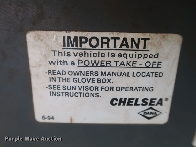 image for item JX9254 1998 Chevrolet C7500  utility / service truck