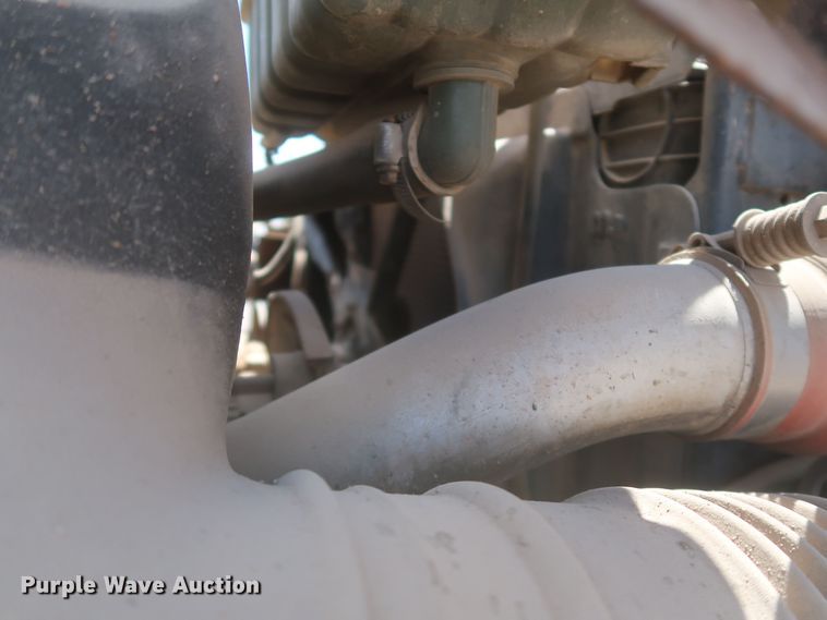 image for item JX9254 1998 Chevrolet C7500  utility / service truck